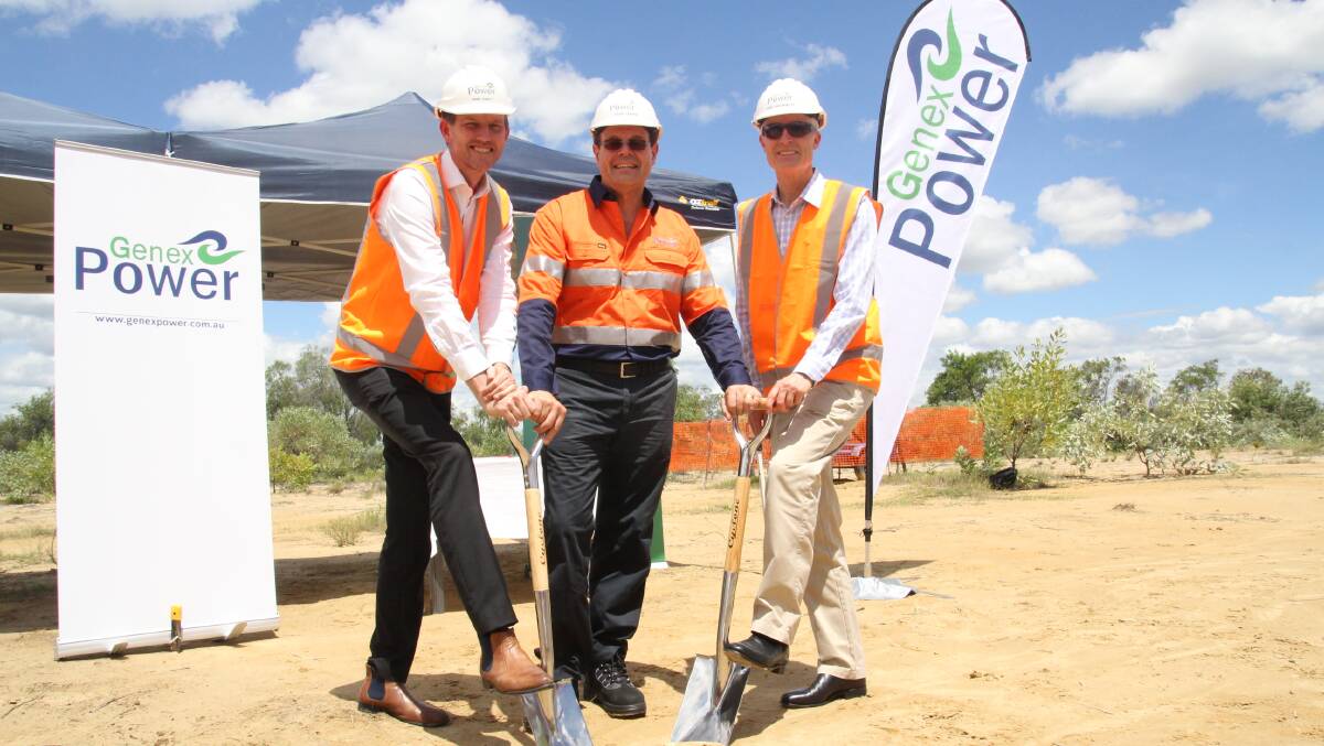 Energy Minister Mark Bailey, Genex chairman Dr Ralph Craven and ARENA CEO Ivor Frischknecht break the soil to celebrate the start of construction.