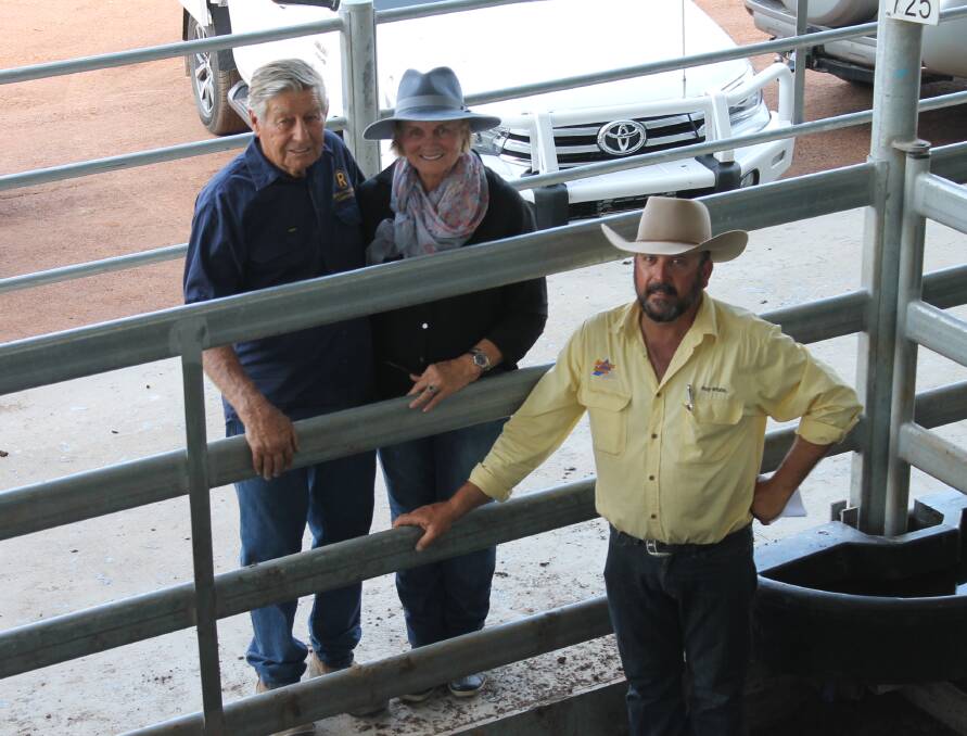Volume bull buyers Max and Lucille Graham, Retreat Pastoral Co, Goondiwindi with livestock agent Wade Hartwig at the Dalby Beef Bonanza bull sale.
