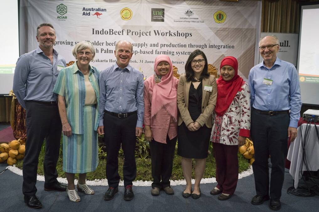 Professor John Ackerman, Professor Heather Burrow, Dr Peter Horne, Dr Yeni Widiawati (Balai Pengkajian Teknologi Pertanian East Kalimantan), Ms Naomi Cook (DFAT), Dr Yenny Anggraeny (ICARD) and Dr Werner Stur (ACIAR) at the IndoBeef project launch.