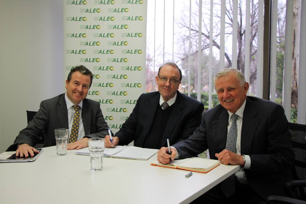 New Australian Livestock Exporters’ Council CEO Simon Westaway (left) with Dr Peter Barnard who has been appointed interim CEO and ALEC Chair Simon Crean.