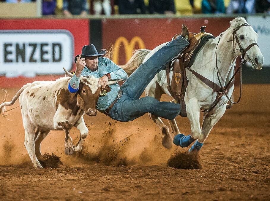 TOUGH COMPETITION: Errol Frain was crowned 2015 Champion in steer wrestling. Picture: Stephen Mowbray – www.stephenmowbrayphotography.com