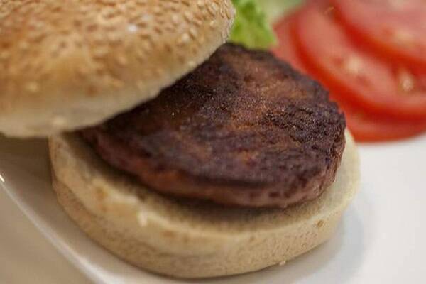 A burger made from cultured beef. Photo: David Parry via Getty Images 