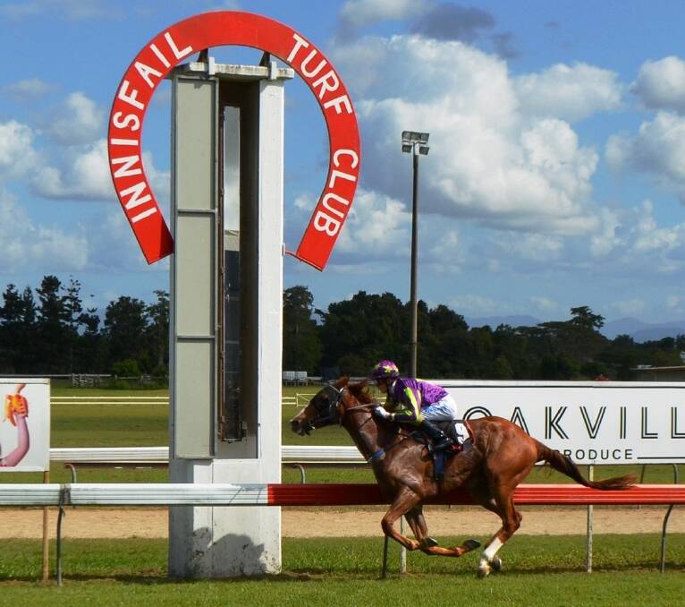 Thousands came to Innisfail Turf Club on Saturday to support local racing and the banana industry.