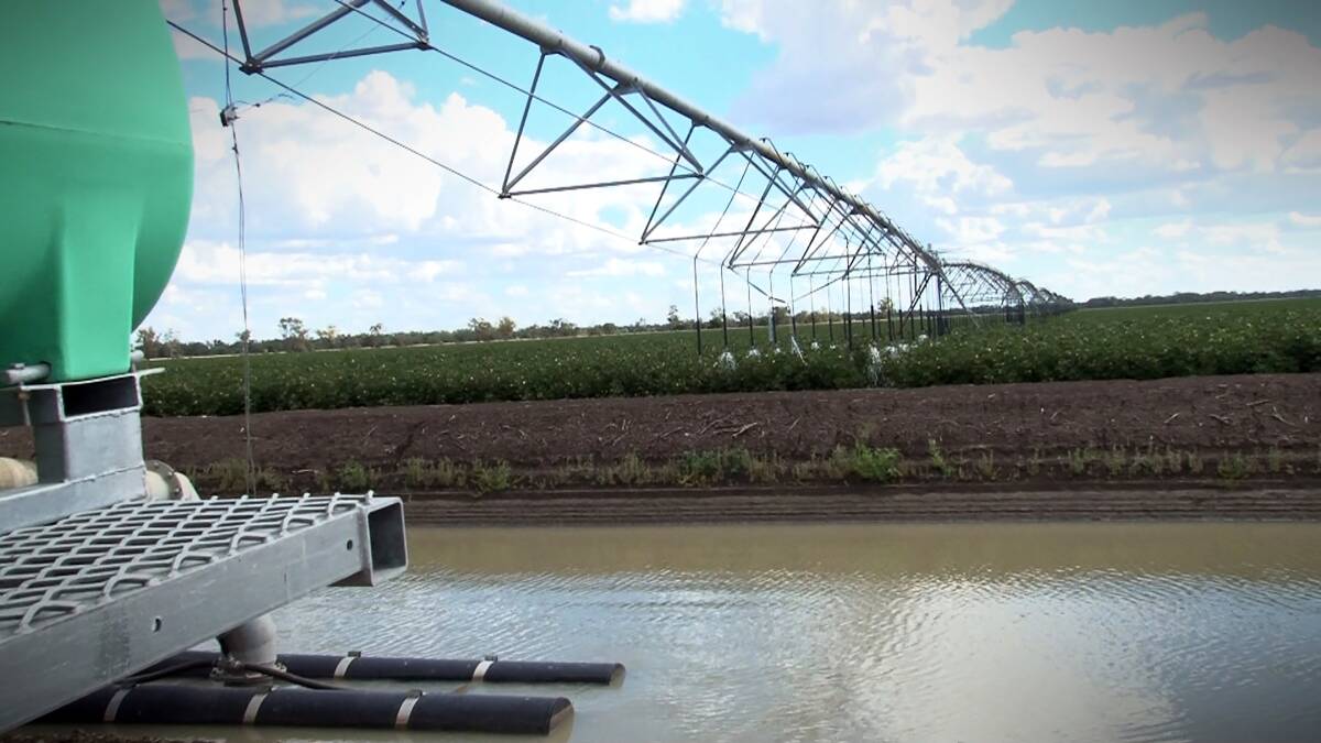 Cotton growers getting off the grid