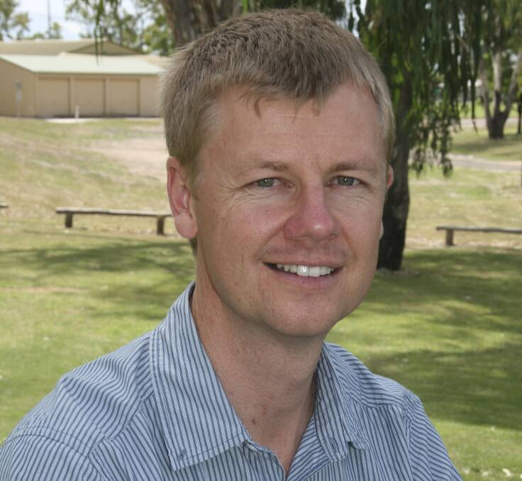 DAF principal research scientist (weed science) Dr Michael Widderick is encouraging southern Queensland growers to participate in the winter weed survey.