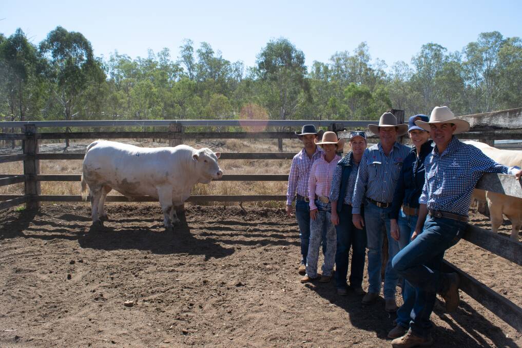 Second top selling bull Clare Quintero was purchased by the Dray family for $20,000. (R-L) Vendors Alan and Natalie Goodland, with Brian and Pam Dray and daughter Peta with partner Mitch Davis. 