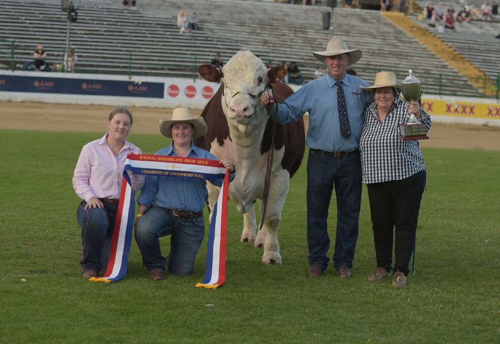 Sophie, Matilda, Scotty and Pip Hann of Truro Whiteface stud, Bellata, NSW, with the champion of champions bull, Truro Sherlock. Picture by Lucy Kinbacher