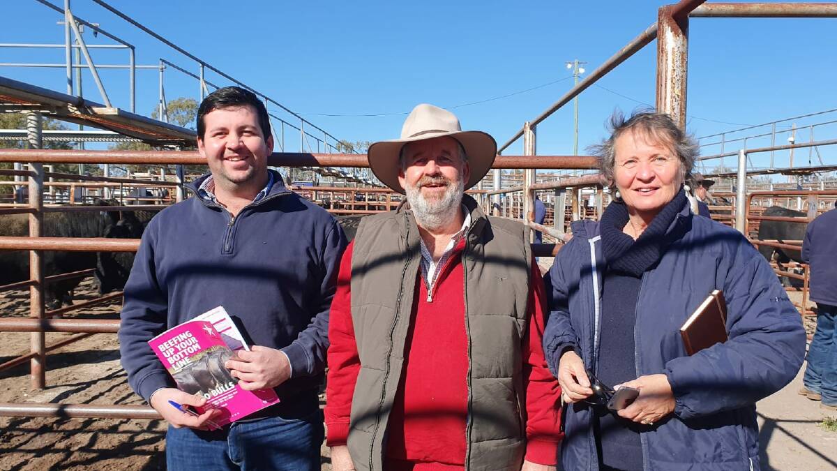 Beef on their minds: Charlie, Michael and Ita Milthorpe, Aldinga, Hillston purchased 3 bulls for an average of $6,000. Photo: Te Mania