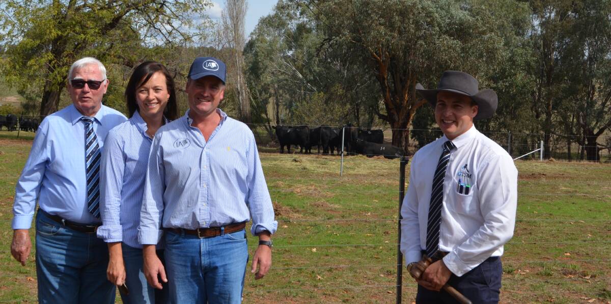 Guest auctioneer Kevin Norris, with Prue and Corey Ireland and auctioneer Lincoln McKinlay, GTSM after a very successful bull sale.