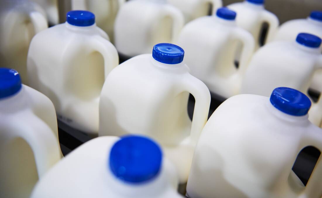 Milk war surrender: Farmers cheering Coles, Aldi price rise
