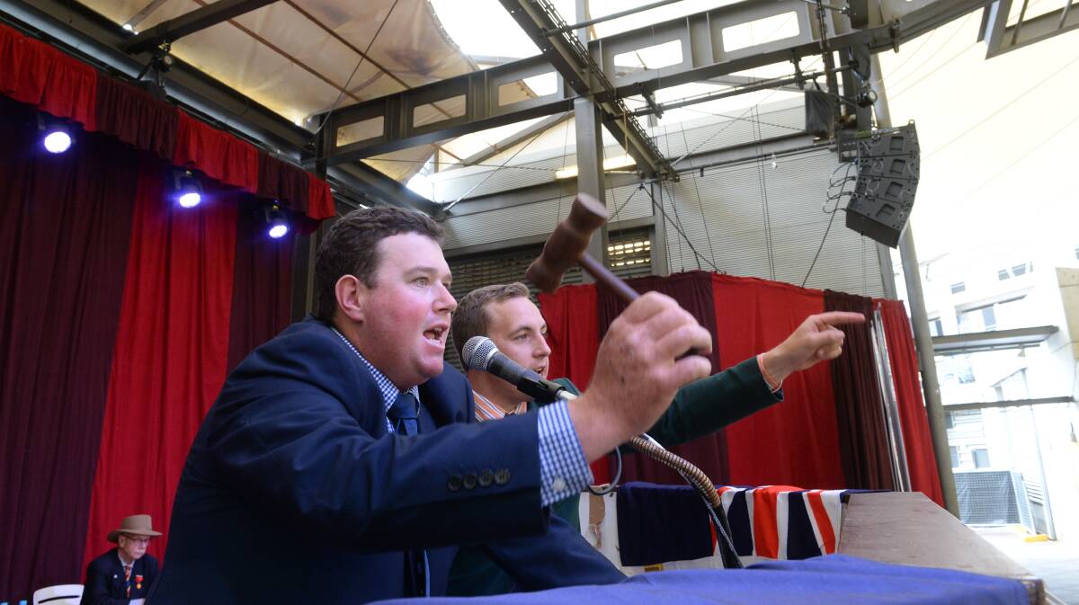 Nick Shorten in action at ALPA's National Young Auctioneers Competition.