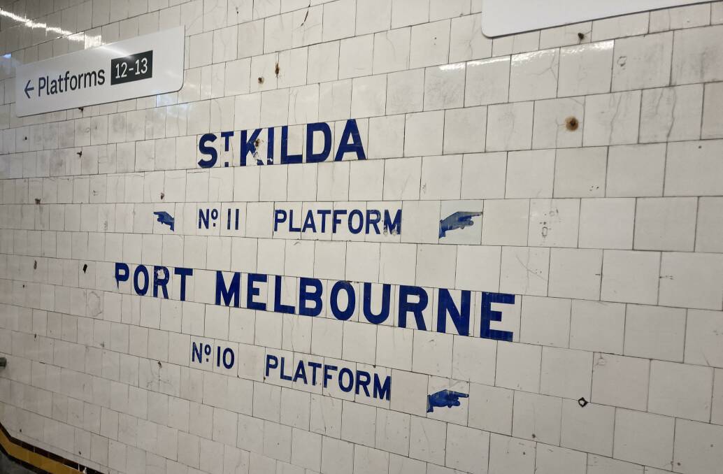 Melbourne's normally bustling Flinders St station remains quiet even after lockdowns have ended.