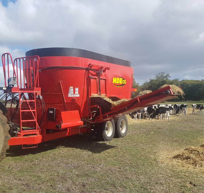Efficient: At FarmFest, Eastern Spreaders will display the NDE Vertical Feedmixer, which quickly cuts large bales and incorporates grain and seeds thoroughly. 