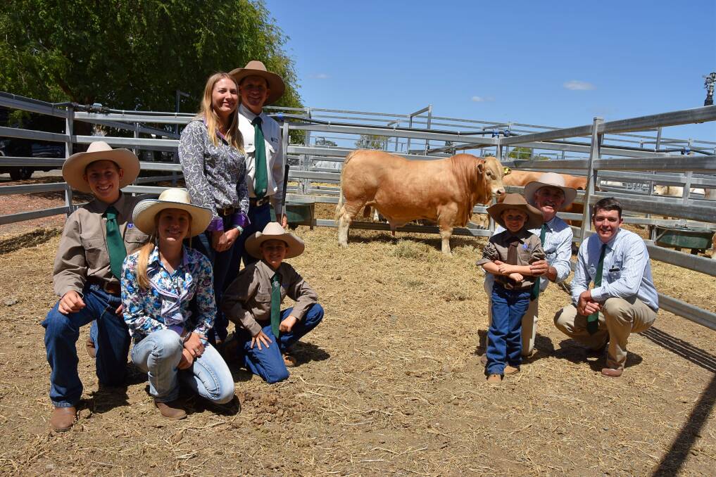 Top money: The $24,000 top price bull of the 2018 sale with buyers Les and Trent Marshall, Greenfields Charbrays, Jambin and vendors Samuel, Trevor, Lolita, Daniel, Chloe and Liam Ford, Wattlebray Charbray Stud, Chinchilla. 