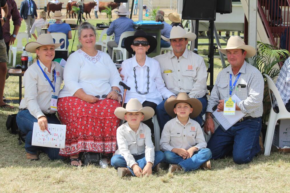 The Barlow family came together to remember husband, father and grandfather Robert Barlow who passed away on April 9. Pictured from left is Fiona Barlow, Janelle Boto, Elaine Barlow, Lindsay Barlow and Brangus Australia president Brad Saunders. Pictured front is Braden and Declan Barlow. 