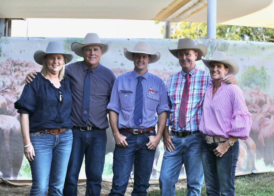 Brad Passfield, Hourn & Bishop representing the Bode family, Percol Plains, McKinlay purchased three bulls for on average $210,000. Brad (middle) is pictured with Carissa, Jason, Darren and Helen Childs. Pictures by Kent Ward. 