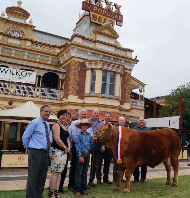 Last Thursday, the Brekky Creek hosted its annual charity luncheon and Led Steer auction.