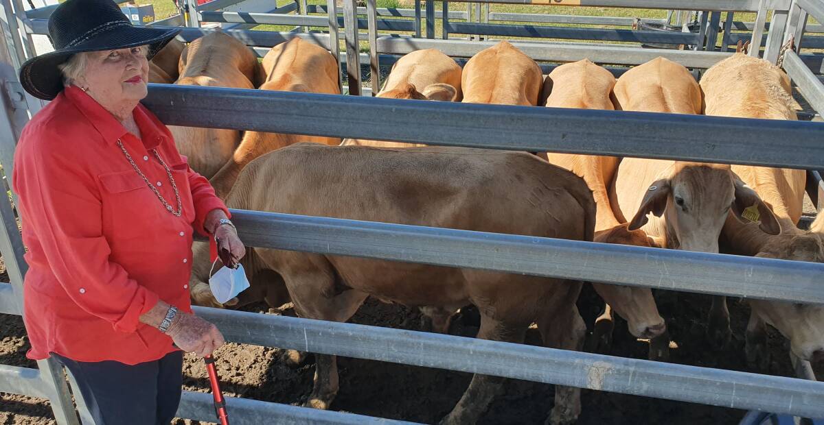 Jenny Logan, Tarome, representing the ONeill family, Mt Oweenee Station, who sold number 9 Charbray steers for $1910.