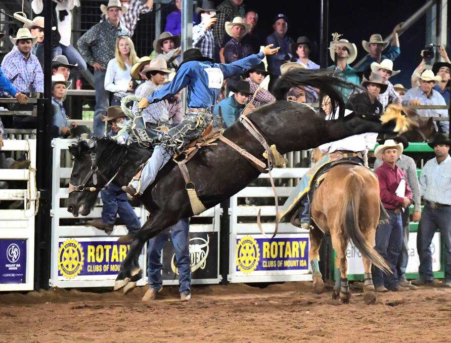  Cody Angland won the Saddle Bronc at Yeppoon. Picture:  Dave Ethell 