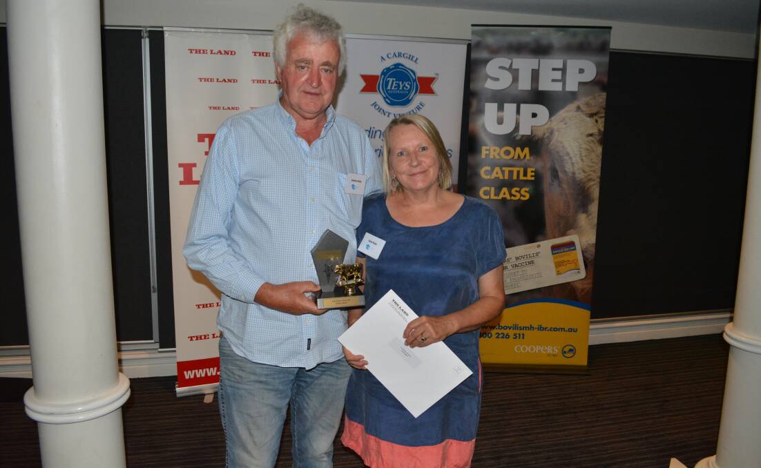 Hicks Beef's Andrew and Anne Hicks and their awards for third and eighth place for two pens of Australian Beef Composite steers at the Beef Spectacular Feedback Trial earlier this year.