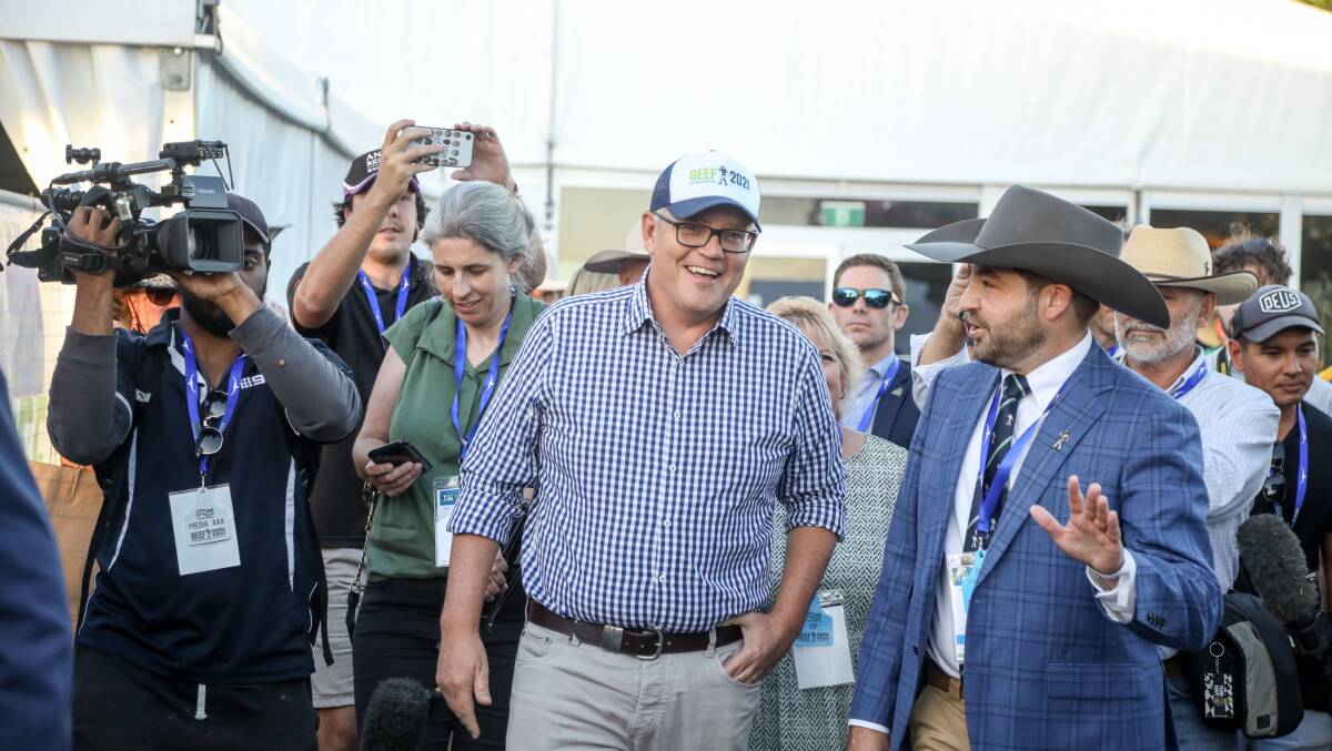  Prime Minister Scott Morrison with Beef Australia chair Bryce Camm. Photo: Lucy Kinbacher 