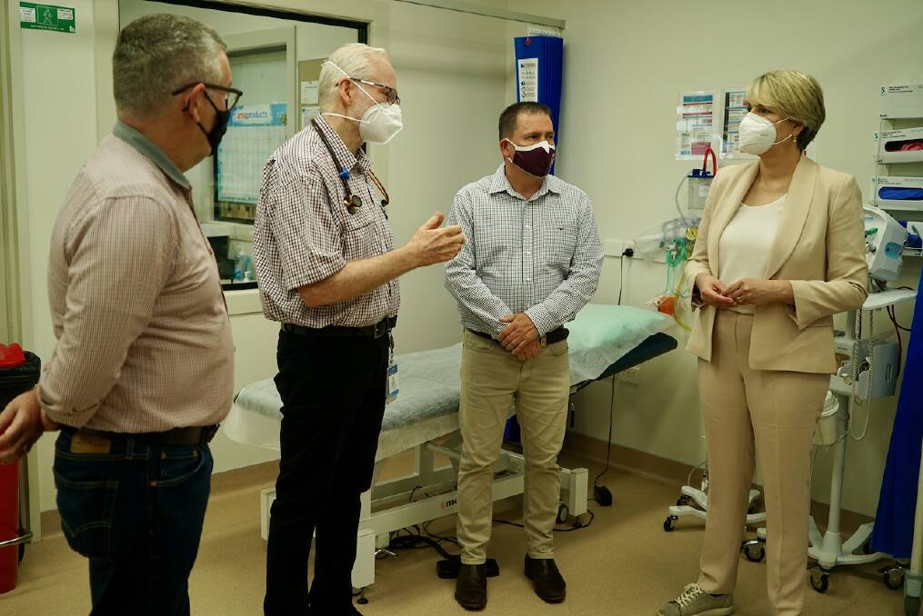 Paul Bell, Central Highlands Healthcare Limited Board, Dr Ewen McPhee, Emerald Medical Group, Labor's Flynn candidate Matt Burnett and Shadow Minister for Education and Women Tanya Plibersek at Emerald's GP Superclinic on Monday. Photo: Supplied 