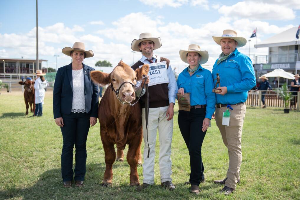 Champions over-judge Kim Groner of Elite Cattle Company, Meandarra, young paraders champion John Delaforce, Toogoolawah, and sponsors Fitzroy Basin Association. Pictures: Emily Hurst