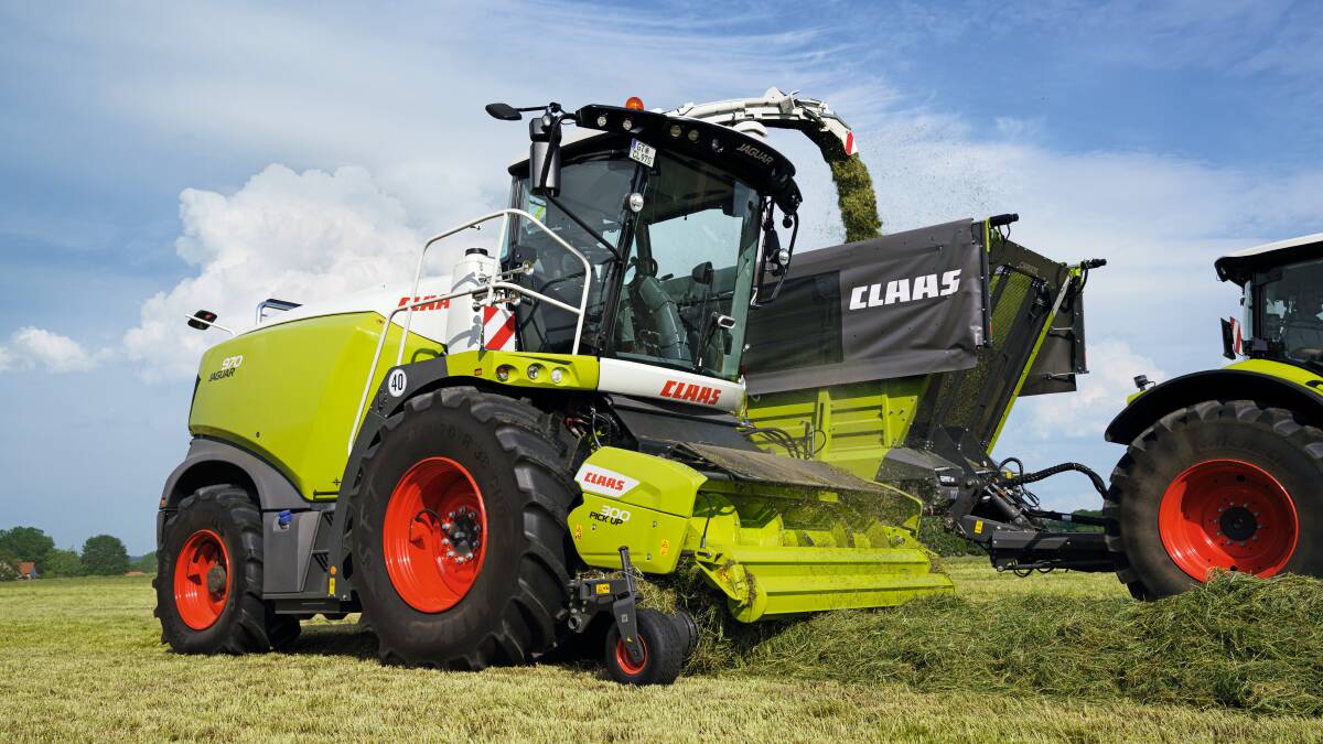 The 2022 delivery Jaguar 900 forage harvesters have a new twin hydraulic drive system.