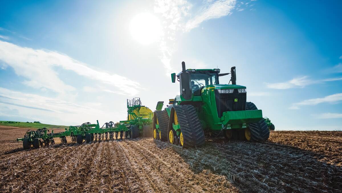 John Deere's new 9R series tractors have been recognised in the American Society of Agricultural and Biological Engineers AE50 awards.