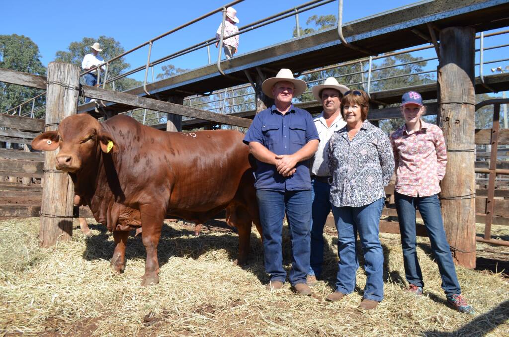 Don Roberton, By-Mingo with buyers Neil, Karen Gibson, Hillside, Boompa and  Amy Roberton.