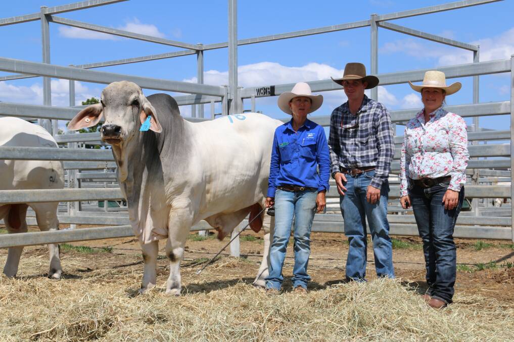 Purchasers of top priced $75,000 bull Jack Fitzpatrick and Toni Wuersching, Gulf Coast Agricultural Company with Lizette McCamley, Lancefield S.