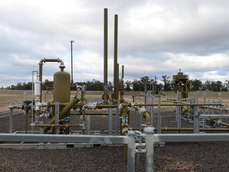 Santos has won federal approval to drill 116 new coal seam gas wells in Queensland. (Dean Lewins/AAP PHOTOS)