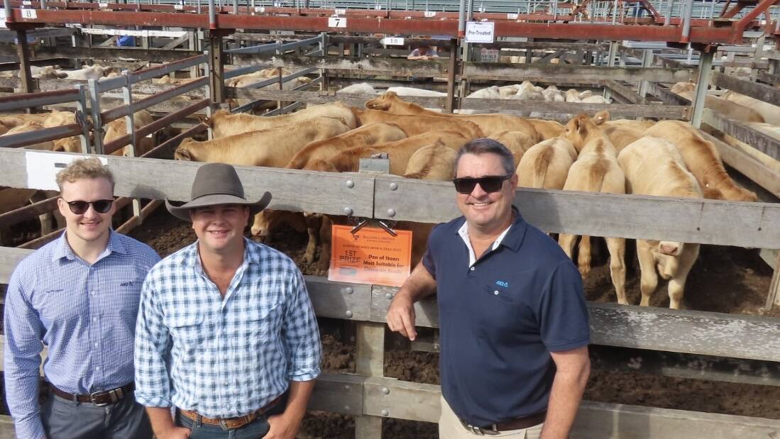 The best pen of steers suitable for the domestic trade was awarded to Ethan Carter Riversleigh Pastoral, Burnside (centre) with ANZ representatives Ruan Peter and Stephen Hamilton.Picture supplied. 