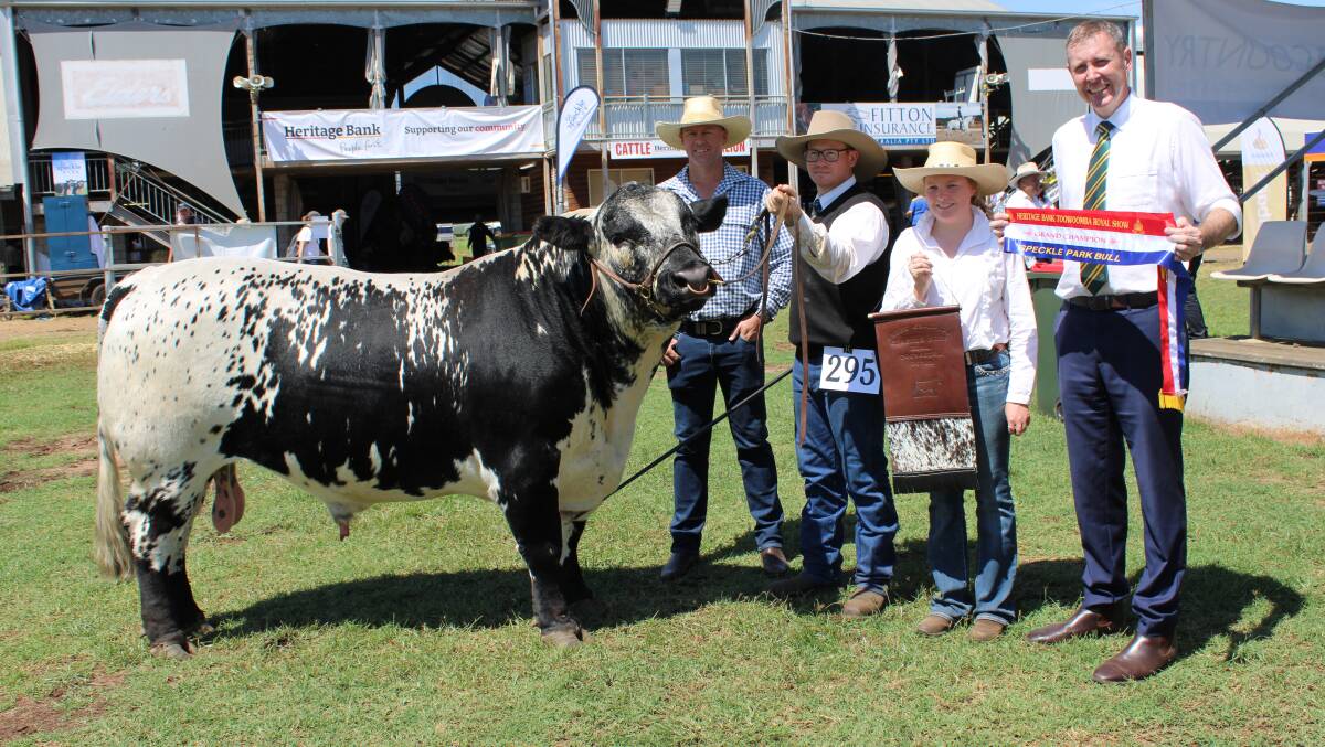 Grand champion Speckle Park bull was Speckle Park Jagerbomb (P) with Speckle Park International president, Mitch Warrener, held by Brad Hayward, Claudia Humphries, and Member for the Federal seat of Groom, Garth Hamilton. 