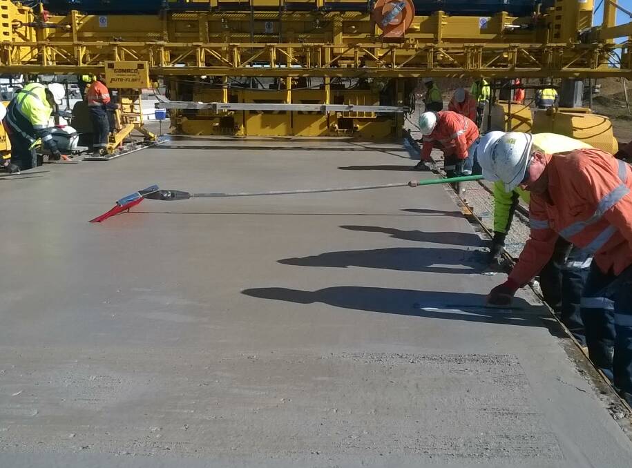 More than 40,000 m3 of Earth Friendly Concrete was used in the construction of the heavy duty aircraft pavements at the Brisbane West Wellcamp Airport.