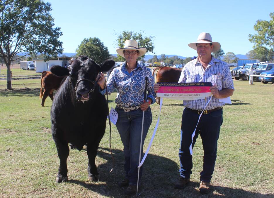 Supreme bull exhibit was the Angus bull K5X Quantroy and held by Leanne Ridley and sashed by Peter Heath.