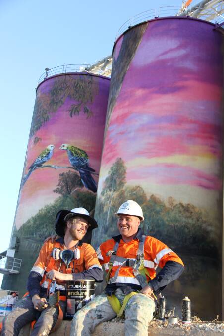 Artists Joel Fergie (The Zookeeper) and Travis Vinson (Drapl) spent three weeks creating the Thallon silo artwork. 