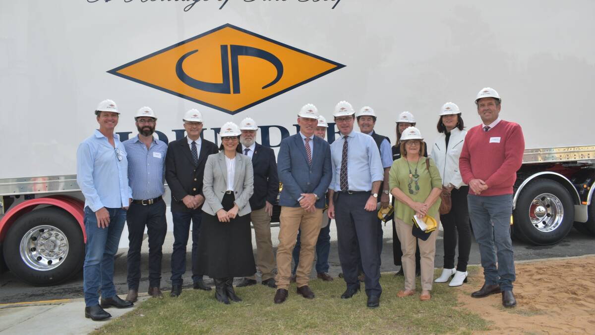 Federal Member for Maranoa David Littleproud with SDRC Mayor Vic Pennisi, SDRC Councillors, Assistant Minister for Treasury Charis Mullen, Wiley Chief Executive Officer Robert Barron and John Dee representatives. Photo: Southern Downs Regional Council