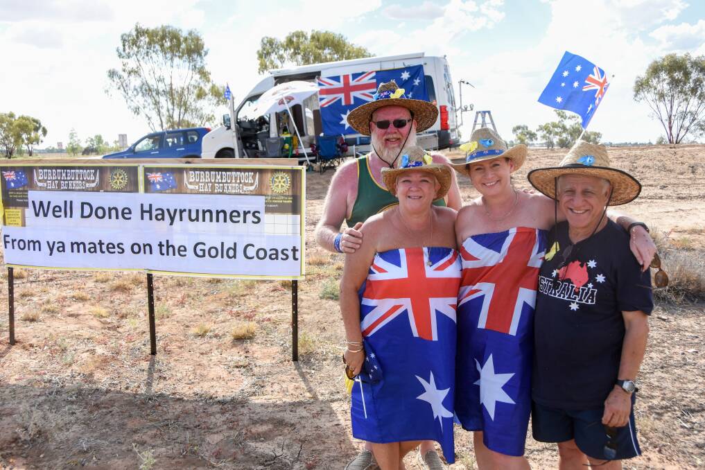 Rick and Lyndy Fankhauser along with Tracey McMurtrie and Greg Sklavos from the Gold Coast travelled to support the Hay Runners in Cunnamulla. 