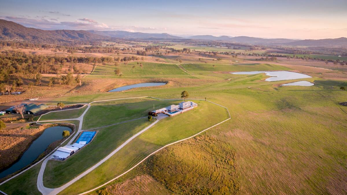 Wirraway is a luxury mansion and 565 hectare property in the Scenic Rim region.