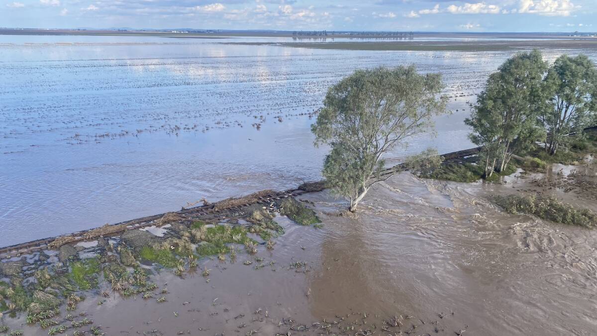 Flood disaster assistance has been extended for Queensland primary producers, small businesses and councils.