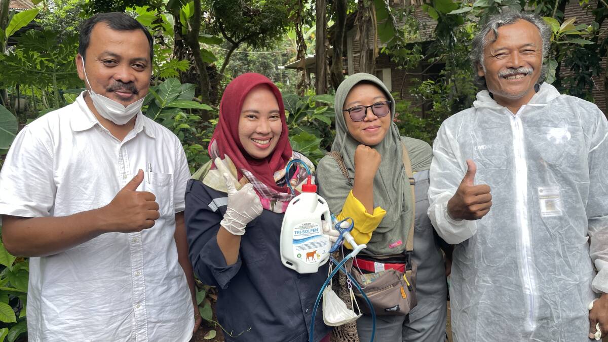 Indonesian vet Dr Yoyon Sunaryono (right) and his team are working to bring both foot and mouth disease and lumpy skin disease under control in Central Java.