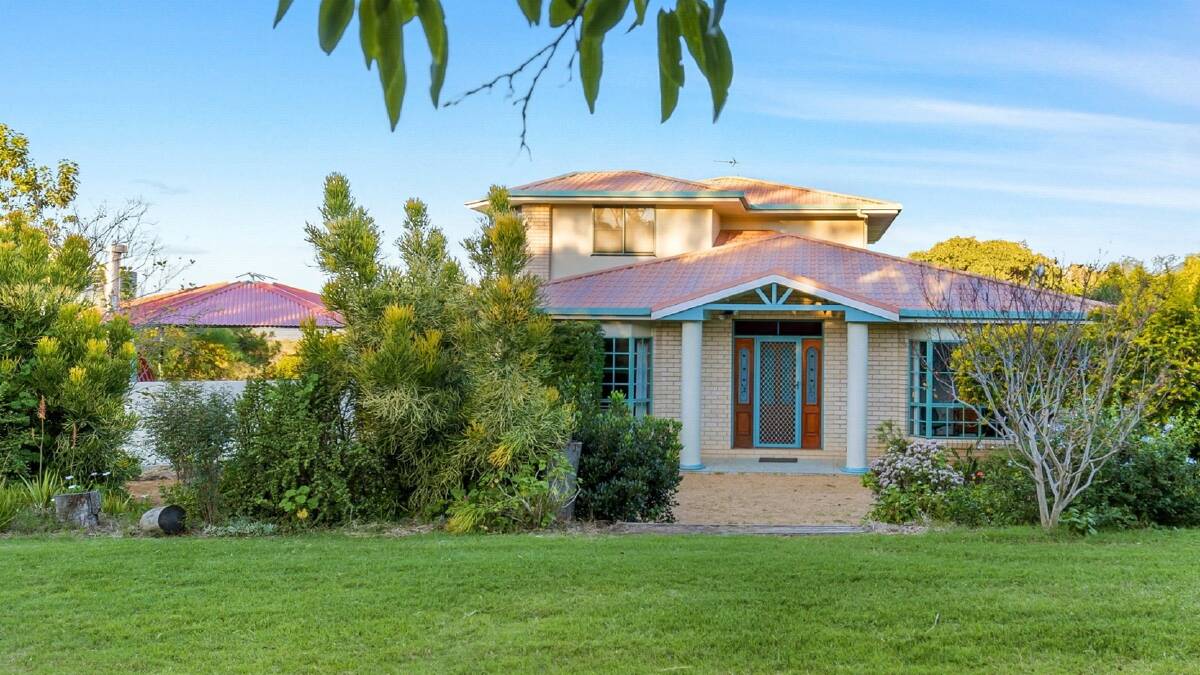 Colcannon features a two storey brick veneer home, which has spectacular views of the Bunya Mountains in the north and Gowrie Mountain in the east.